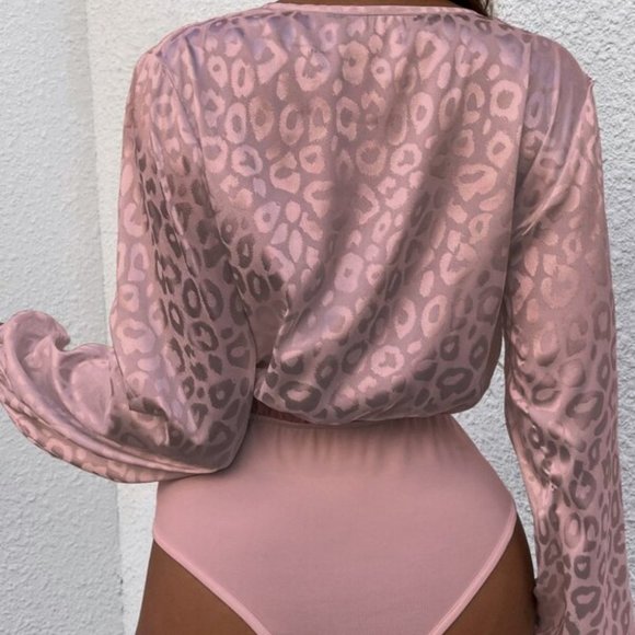 Leopard Print Lantern Sleeve Satin Bodysuit - Picture 5 of 6